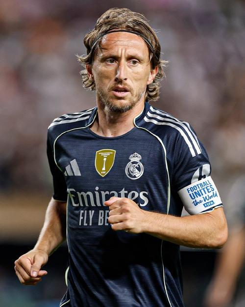 图片报：多特将提拔青训穆萨-卡巴